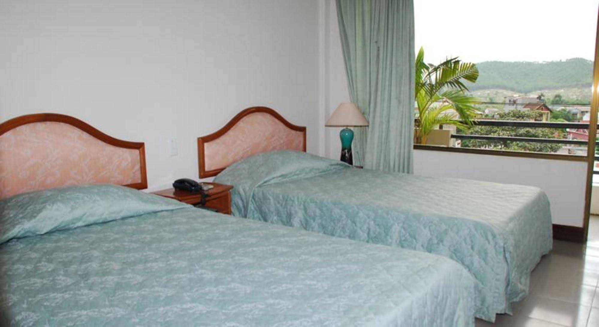 Ngu Binh Hue Hotel Eksteriør billede