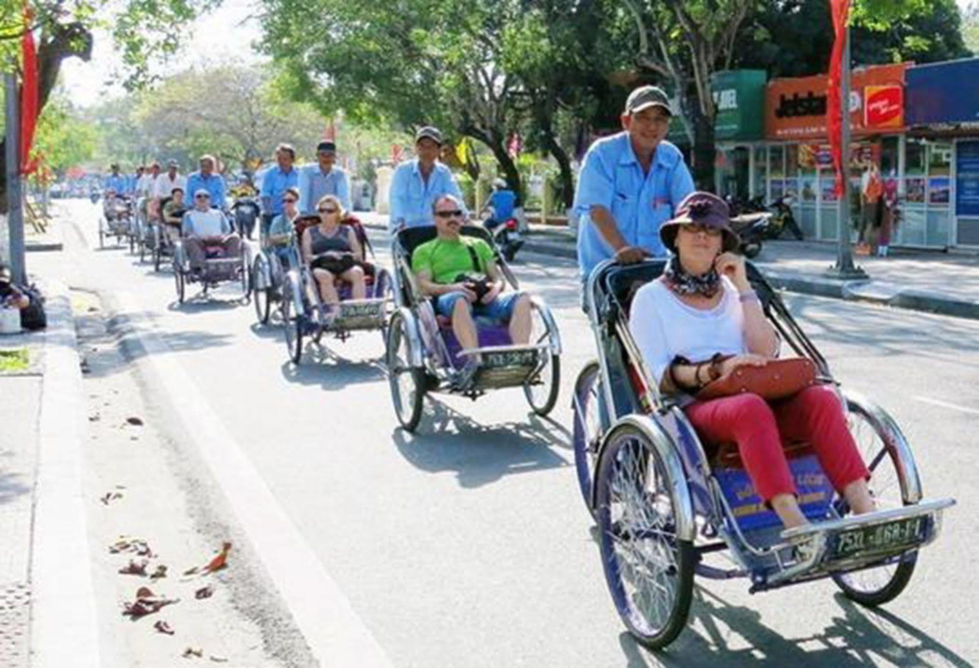 Ngu Binh Hue Hotel Eksteriør billede